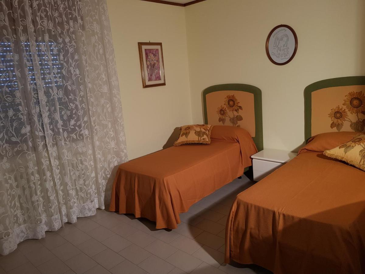 Top Bedroom Golfo - Le Lincelle, Lamezia - 2 Extra Large Single Beds 圣欧费米亚拉默齐亚 外观 照片